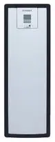 Vertikaler Wärmespeicher von Vaillant mit digitalem Anzeigefeld und Tasten für Einstellungen. In einem schlichten, weißen Design mit schwarzem Rand.